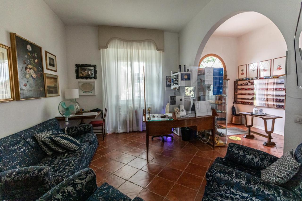 سكاربيرا La Locanda Di Adele - Il Giardinetto B&B المظهر الخارجي الصورة