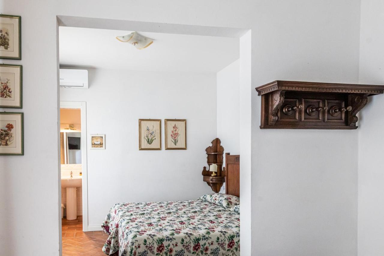 سكاربيرا La Locanda Di Adele - Il Giardinetto B&B المظهر الخارجي الصورة