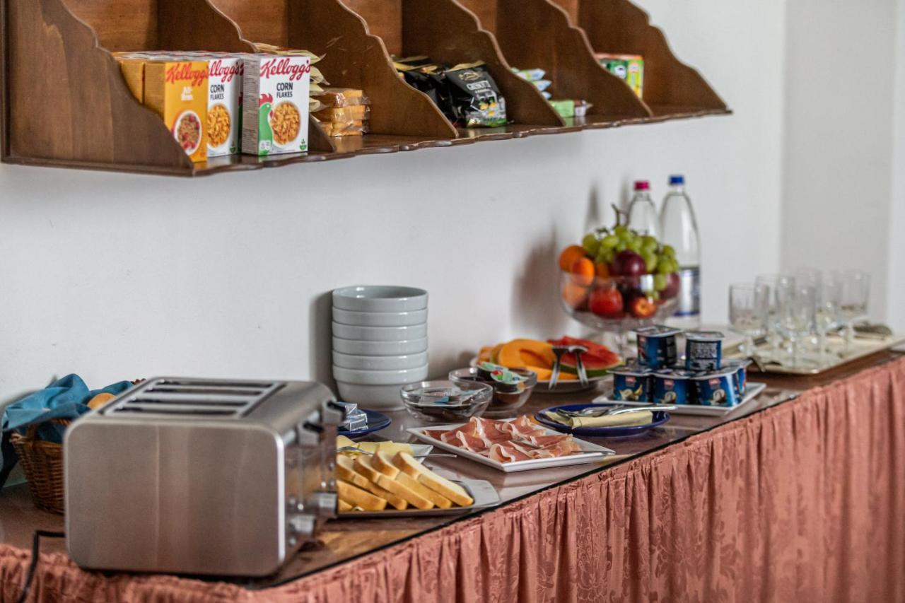 سكاربيرا La Locanda Di Adele - Il Giardinetto B&B المظهر الخارجي الصورة